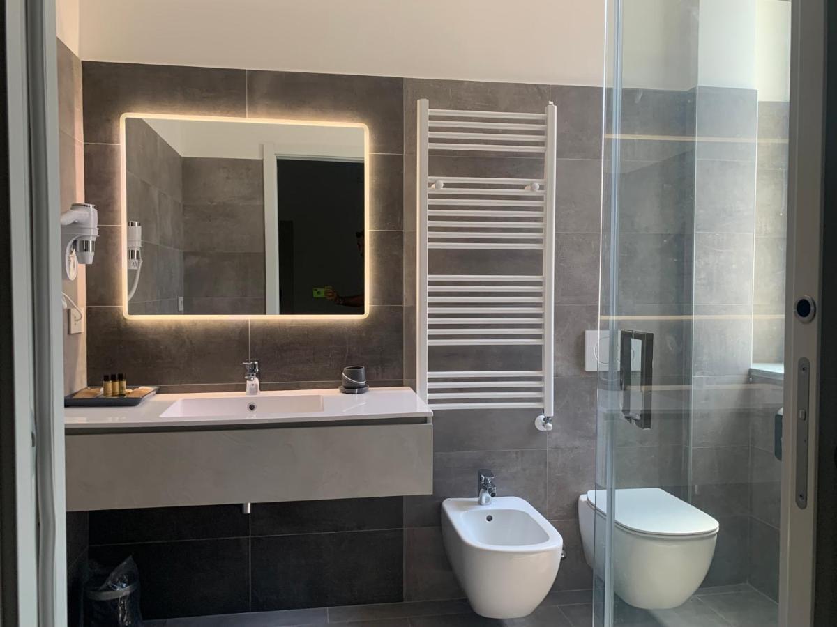 Ripa150 - Smart Apartament Milano - Prada Bocconi Ieo Ied Forum Assago Navigli Duomo15Min ภายนอก รูปภาพ