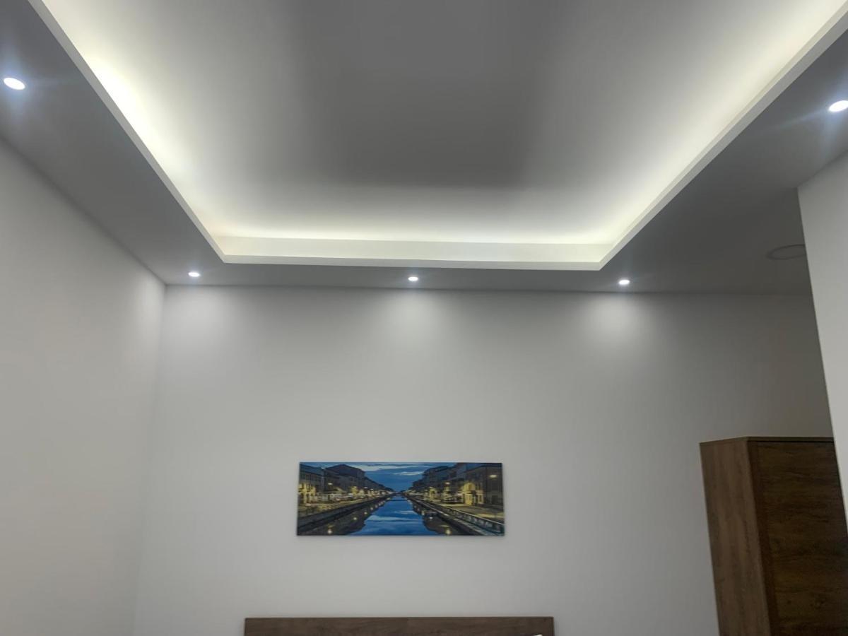 Ripa150 - Smart Apartament Milano - Prada Bocconi Ieo Ied Forum Assago Navigli Duomo15Min ภายนอก รูปภาพ